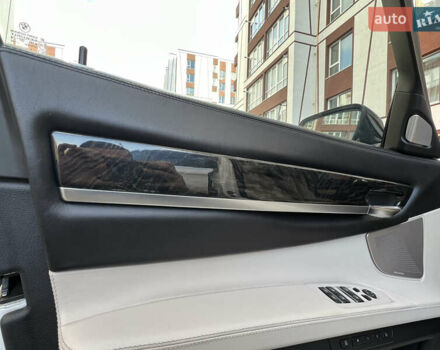 Белый БМВ 7 Серия, объемом двигателя 3 л и пробегом 230 тыс. км за 21400 $, фото 55 на Automoto.ua