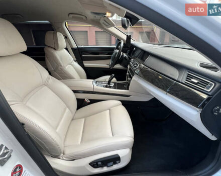 Белый БМВ 7 Серия, объемом двигателя 3 л и пробегом 230 тыс. км за 21400 $, фото 74 на Automoto.ua