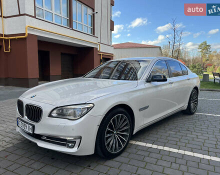 Белый БМВ 7 Серия, объемом двигателя 3 л и пробегом 230 тыс. км за 21400 $, фото 1 на Automoto.ua