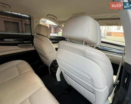 Белый БМВ 7 Серия, объемом двигателя 3 л и пробегом 230 тыс. км за 21400 $, фото 66 на Automoto.ua