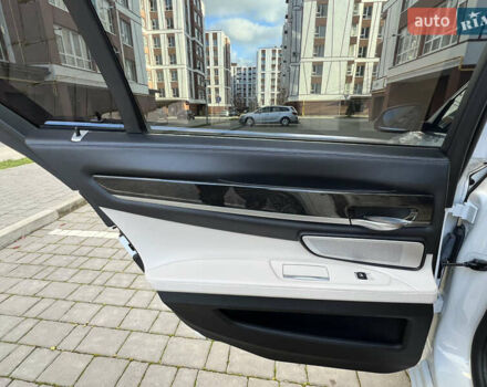 Белый БМВ 7 Серия, объемом двигателя 3 л и пробегом 230 тыс. км за 21400 $, фото 59 на Automoto.ua