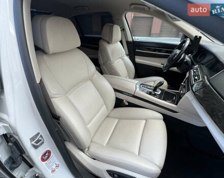 Белый БМВ 7 Серия, объемом двигателя 3 л и пробегом 230 тыс. км за 21400 $, фото 72 на Automoto.ua