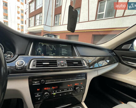 Белый БМВ 7 Серия, объемом двигателя 3 л и пробегом 230 тыс. км за 21400 $, фото 83 на Automoto.ua