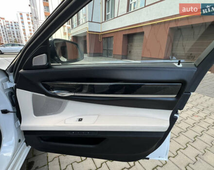 Белый БМВ 7 Серия, объемом двигателя 3 л и пробегом 230 тыс. км за 21400 $, фото 76 на Automoto.ua