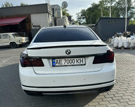 Белый БМВ 7 Серия, объемом двигателя 2.98 л и пробегом 195 тыс. км за 16900 $, фото 19 на Automoto.ua