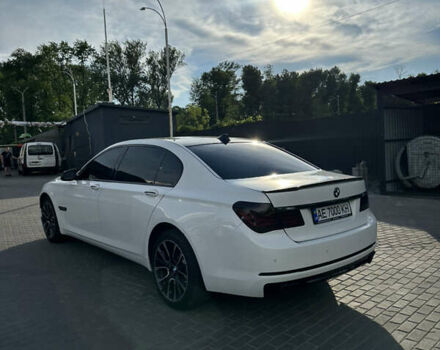 Белый БМВ 7 Серия, объемом двигателя 2.98 л и пробегом 195 тыс. км за 16900 $, фото 18 на Automoto.ua