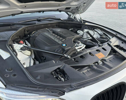 Белый БМВ 7 Серия, объемом двигателя 3 л и пробегом 142 тыс. км за 16500 $, фото 50 на Automoto.ua