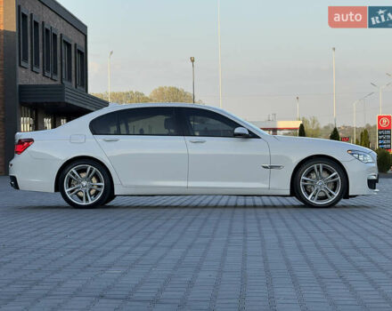 Белый БМВ 7 Серия, объемом двигателя 3 л и пробегом 142 тыс. км за 16500 $, фото 5 на Automoto.ua