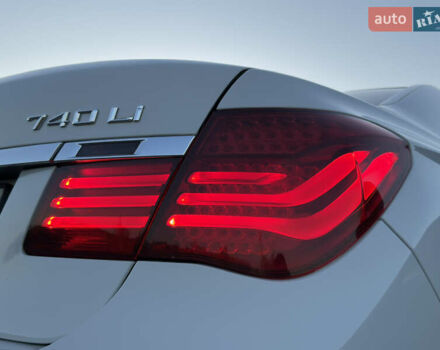Белый БМВ 7 Серия, объемом двигателя 3 л и пробегом 142 тыс. км за 16500 $, фото 43 на Automoto.ua