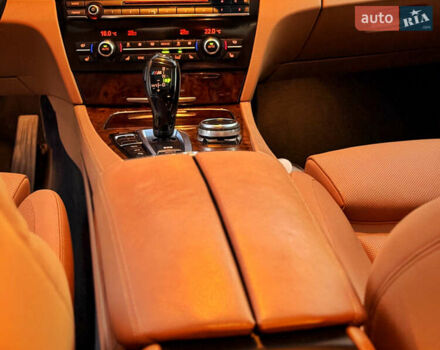 Белый БМВ 7 Серия, объемом двигателя 2.98 л и пробегом 190 тыс. км за 17500 $, фото 26 на Automoto.ua