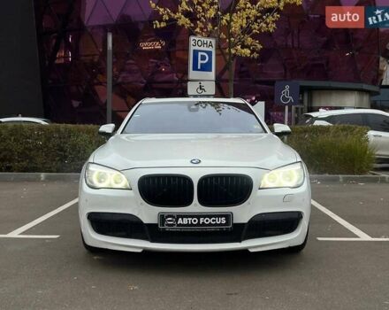 БМВ 7 Серия 2014 в Киеве на Automoto.ua Белый БМВ 7 Серия, объемом двигателя 2.98 л и пробегом 193 тыс. км за 22990 $, фото 1 на Automoto.ua