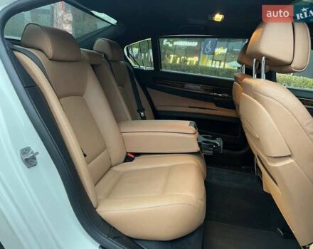 БМВ 7 Серия 2014 в Киеве на Automoto.ua Белый БМВ 7 Серия, объемом двигателя 2.98 л и пробегом 193 тыс. км за 22990 $, фото 13 на Automoto.ua