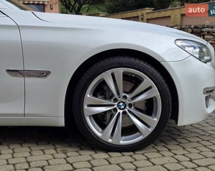 Белый БМВ 7 Серия, объемом двигателя 3 л и пробегом 240 тыс. км за 26555 $, фото 29 на Automoto.ua