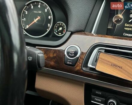 БМВ 7 Серия 2014 в Киеве на Automoto.ua Белый БМВ 7 Серия, объемом двигателя 2.98 л и пробегом 193 тыс. км за 22990 $, фото 30 на Automoto.ua