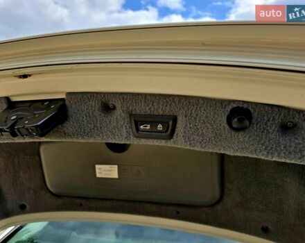 Белый БМВ 7 Серия, объемом двигателя 3 л и пробегом 240 тыс. км за 26555 $, фото 67 на Automoto.ua