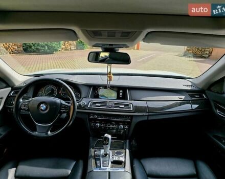 Белый БМВ 7 Серия, объемом двигателя 3 л и пробегом 240 тыс. км за 26555 $, фото 65 на Automoto.ua