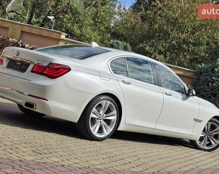 Белый БМВ 7 Серия, объемом двигателя 3 л и пробегом 240 тыс. км за 26555 $, фото 3 на Automoto.ua