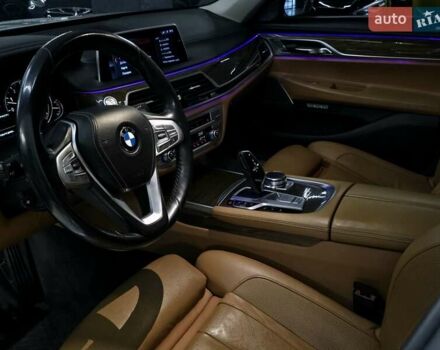 Белый БМВ 7 Серия, объемом двигателя 3 л и пробегом 161 тыс. км за 29979 $, фото 15 на Automoto.ua
