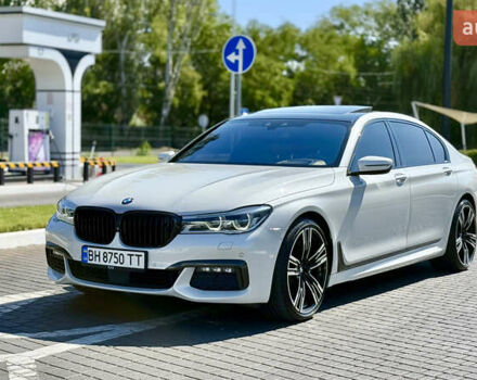Белый БМВ 7 Серия, объемом двигателя 4.39 л и пробегом 180 тыс. км за 33000 $, фото 10 на Automoto.ua