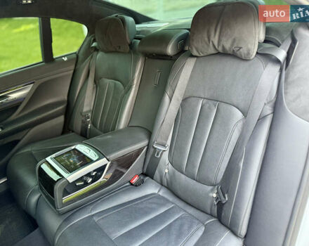 Белый БМВ 7 Серия, объемом двигателя 4.4 л и пробегом 110 тыс. км за 35500 $, фото 20 на Automoto.ua