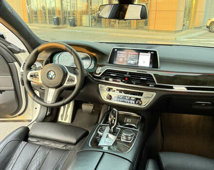 Белый БМВ 7 Серия, объемом двигателя 4.4 л и пробегом 126 тыс. км за 27777 $, фото 26 на Automoto.ua