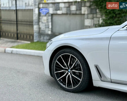 Белый БМВ 7 Серия, объемом двигателя 4.4 л и пробегом 110 тыс. км за 35500 $, фото 6 на Automoto.ua