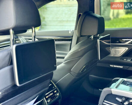 Белый БМВ 7 Серия, объемом двигателя 4.4 л и пробегом 110 тыс. км за 35500 $, фото 18 на Automoto.ua