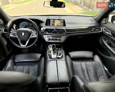 Белый БМВ 7 Серия, объемом двигателя 4.4 л и пробегом 110 тыс. км за 35500 $, фото 22 на Automoto.ua