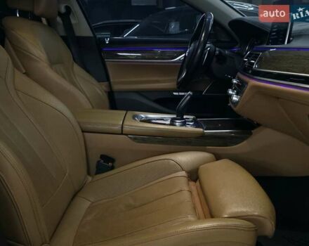 Белый БМВ 7 Серия, объемом двигателя 3 л и пробегом 161 тыс. км за 29979 $, фото 32 на Automoto.ua