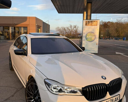 Белый БМВ 7 Серия, объемом двигателя 4.4 л и пробегом 126 тыс. км за 27777 $, фото 16 на Automoto.ua