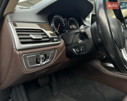 Белый БМВ 7 Серия, объемом двигателя 2.99 л и пробегом 124 тыс. км за 45000 $, фото 33 на Automoto.ua