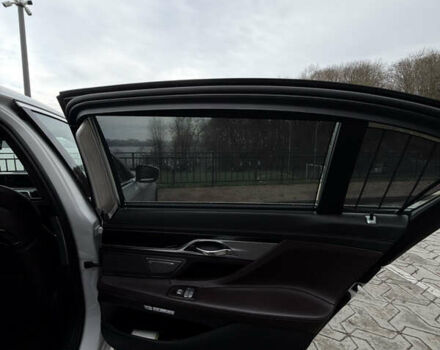 Белый БМВ 7 Серия, объемом двигателя 2.99 л и пробегом 176 тыс. км за 40000 $, фото 12 на Automoto.ua