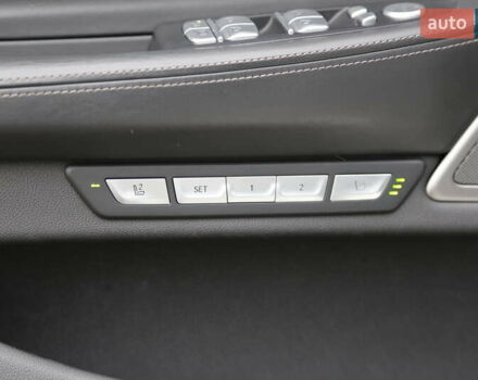 Белый БМВ 7 Серия, объемом двигателя 4.39 л и пробегом 104 тыс. км за 31900 $, фото 23 на Automoto.ua