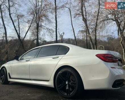 Белый БМВ 7 Серия, объемом двигателя 4.39 л и пробегом 134 тыс. км за 34844 $, фото 28 на Automoto.ua