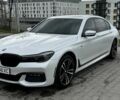 Белый БМВ 7 Серия, объемом двигателя 3 л и пробегом 170 тыс. км за 30900 $, фото 1 на Automoto.ua