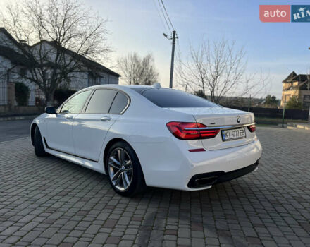 Белый БМВ 7 Серия, объемом двигателя 2.99 л и пробегом 200 тыс. км за 35000 $, фото 4 на Automoto.ua