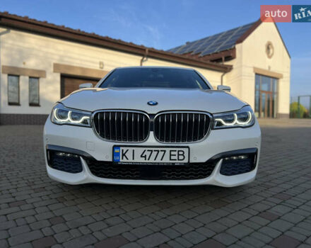 Белый БМВ 7 Серия, объемом двигателя 2.99 л и пробегом 200 тыс. км за 35000 $, фото 21 на Automoto.ua