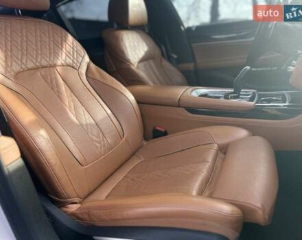 Белый БМВ 7 Серия, объемом двигателя 4.39 л и пробегом 134 тыс. км за 34844 $, фото 55 на Automoto.ua