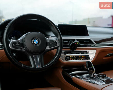 Белый БМВ 7 Серия, объемом двигателя 4.39 л и пробегом 165 тыс. км за 27000 $, фото 9 на Automoto.ua