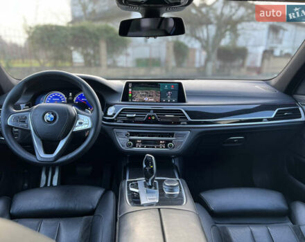 Белый БМВ 7 Серия, объемом двигателя 2.99 л и пробегом 200 тыс. км за 35000 $, фото 41 на Automoto.ua