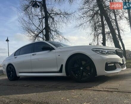 Белый БМВ 7 Серия, объемом двигателя 4.39 л и пробегом 134 тыс. км за 34844 $, фото 42 на Automoto.ua