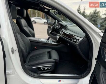 Белый БМВ 7 Серия, объемом двигателя 2.99 л и пробегом 78 тыс. км за 29900 $, фото 85 на Automoto.ua