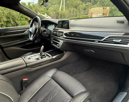 Белый БМВ 7 Серия, объемом двигателя 2.99 л и пробегом 200 тыс. км за 37000 $, фото 42 на Automoto.ua