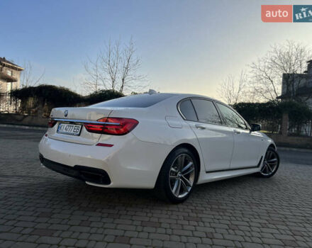 Белый БМВ 7 Серия, объемом двигателя 2.99 л и пробегом 200 тыс. км за 35000 $, фото 11 на Automoto.ua