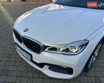 Белый БМВ 7 Серия, объемом двигателя 2.99 л и пробегом 200 тыс. км за 35000 $, фото 22 на Automoto.ua