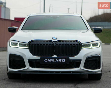 Белый БМВ 7 Серия, объемом двигателя 4.39 л и пробегом 165 тыс. км за 27000 $, фото 1 на Automoto.ua