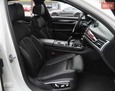 Белый БМВ 7 Серия, объемом двигателя 4.39 л и пробегом 104 тыс. км за 31900 $, фото 11 на Automoto.ua