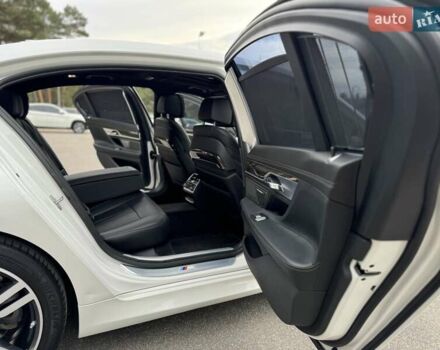 Белый БМВ 7 Серия, объемом двигателя 2.99 л и пробегом 78 тыс. км за 29900 $, фото 66 на Automoto.ua