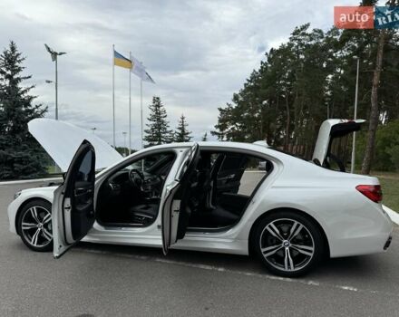 Белый БМВ 7 Серия, объемом двигателя 2.99 л и пробегом 78 тыс. км за 29900 $, фото 24 на Automoto.ua