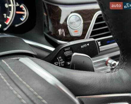 Белый БМВ 7 Серия, объемом двигателя 3 л и пробегом 78 тыс. км за 29700 $, фото 46 на Automoto.ua